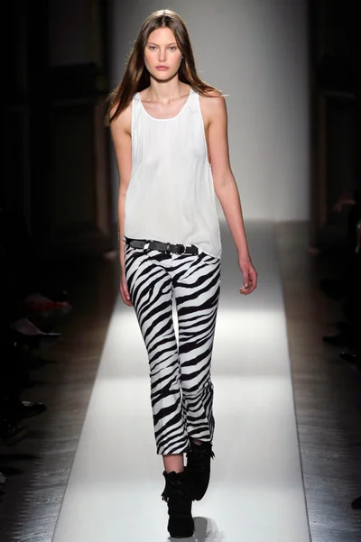 Look 12